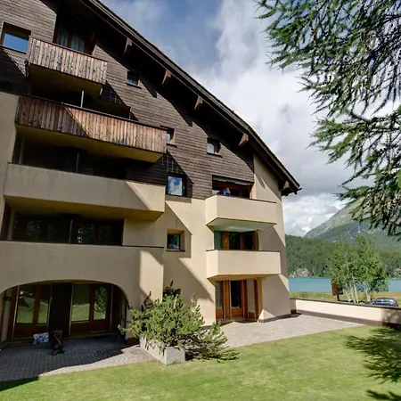 Chesa Munteratsch 2-zimmerwohnung 302 Typ E 公寓 *